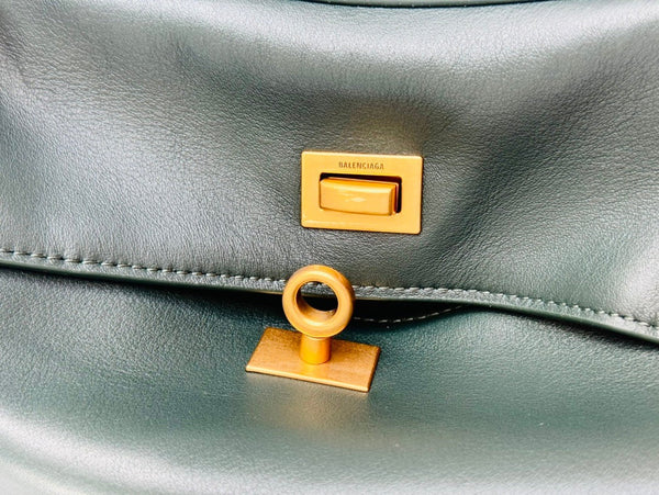 Sac Balenciaga Medium 35 Cuir de Veau Vert Foncé Métal Doré