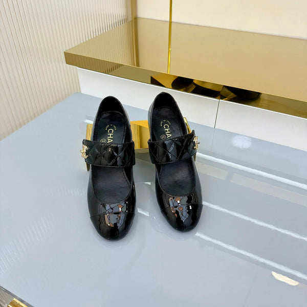 CC 2026 Mary Jane 35 Black Gold Black Patent Leather 667752