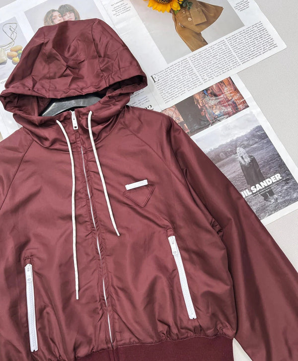 PRADA VESTE COURTE À CAPUCHE 25S 306