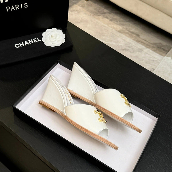 CC 2026 Wedge Sandals 65 Black Lambskin Gold Black Logo 667764