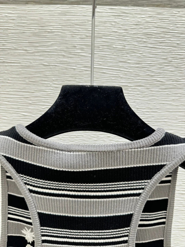CD 2026 Striped Crew Neck Knitted Vest Grey Black Wool 452202