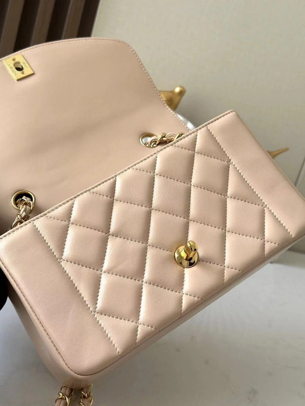 CC 2026 Diana Shoulder Bag 22.5cm Beige Lambskin