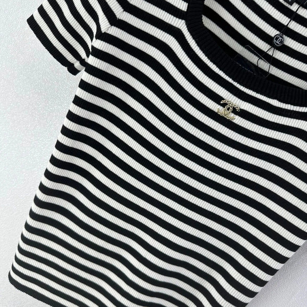 Chanel 2026 Striped Knit Short-sleeved Top Black White Cotton 395626