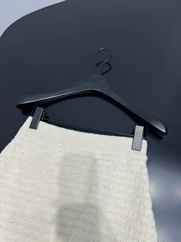 Chanel 2026 Mini-jupe en maille crochetée en laine écrue