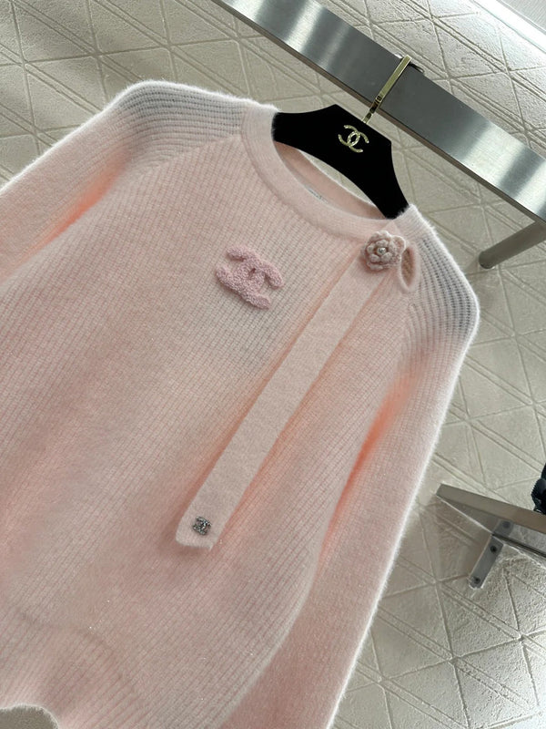 CC 26 Pull en Cachemire avec Broche Épi de Blé en Perles Logo 807115