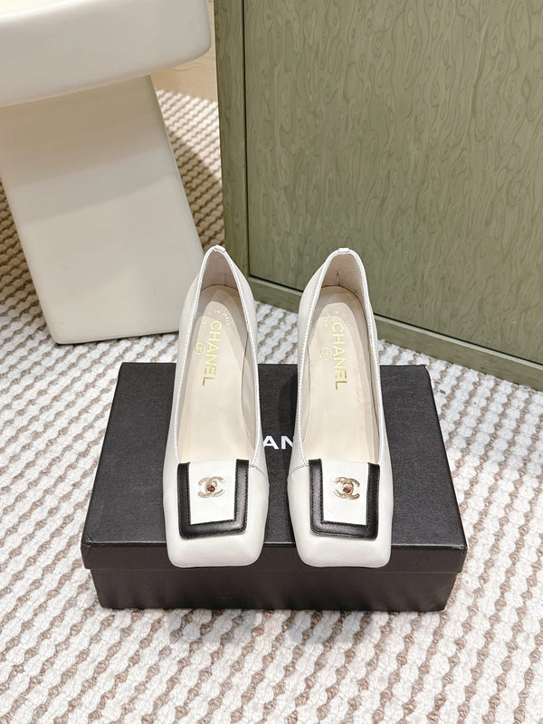 Chanel 2026 Escarpin Agneau Ivoire Et Noir 653538