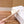 CD 26 Pantoufles brodées en cuir de vachette blanc 610276