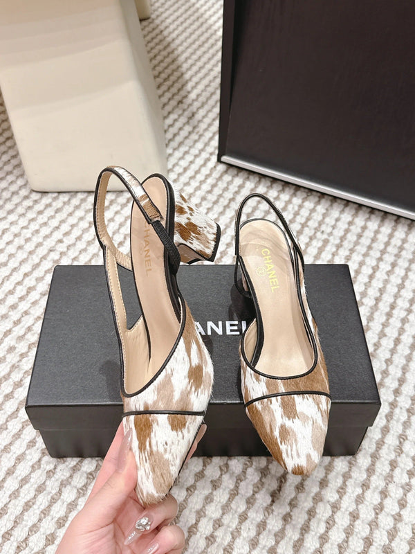 Escarpins CC 26s à bride arrière 65 cuir beige blanc léopard 652655