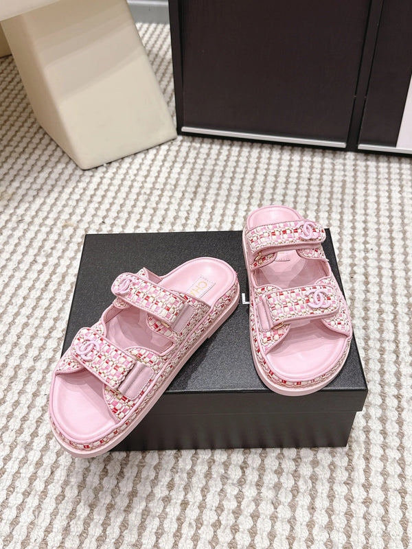 CC 26s Sandals Light Pink Leather Raffia 632393
