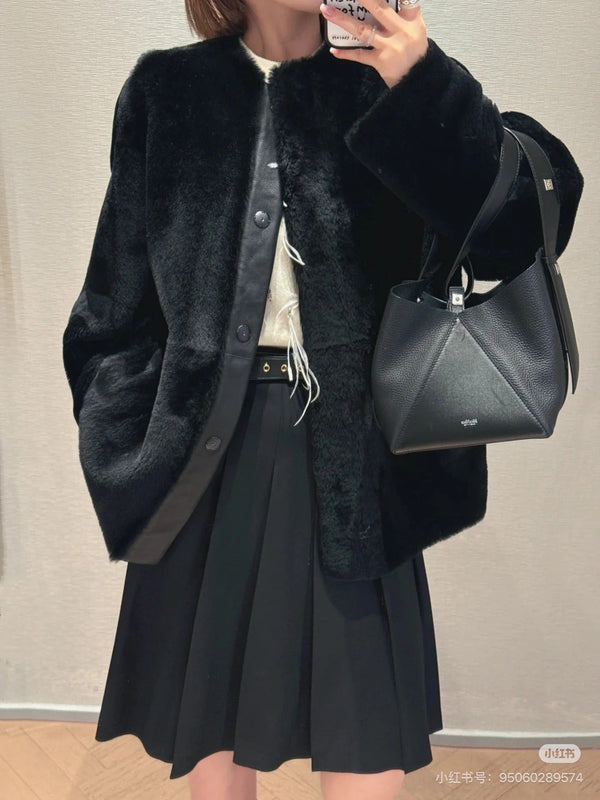 MANTEAU EN PEAU DE MOUTON MAX MARA 25S 004