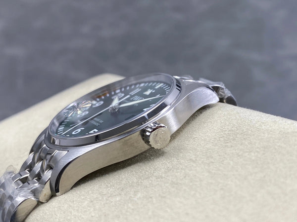 IWC Pilot's Mark XX 40mm Green Dial Steel Case