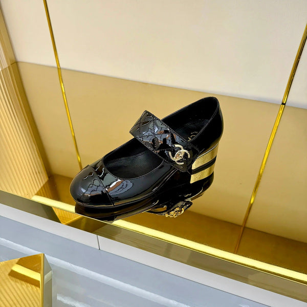 CC 2026 Mary Jane 35 Black Gold Black Patent Leather 667752