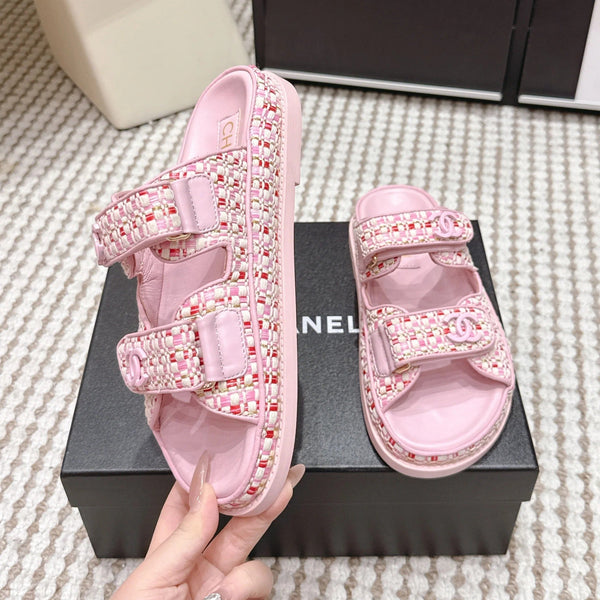 CC 26s Sandals Light Pink Leather Raffia 632393