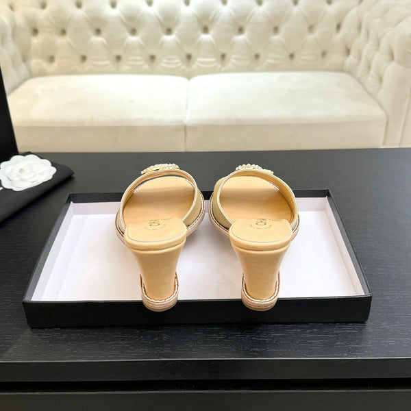 CC 2026 Wedge Sandals 65 Beige Lambskin 667774