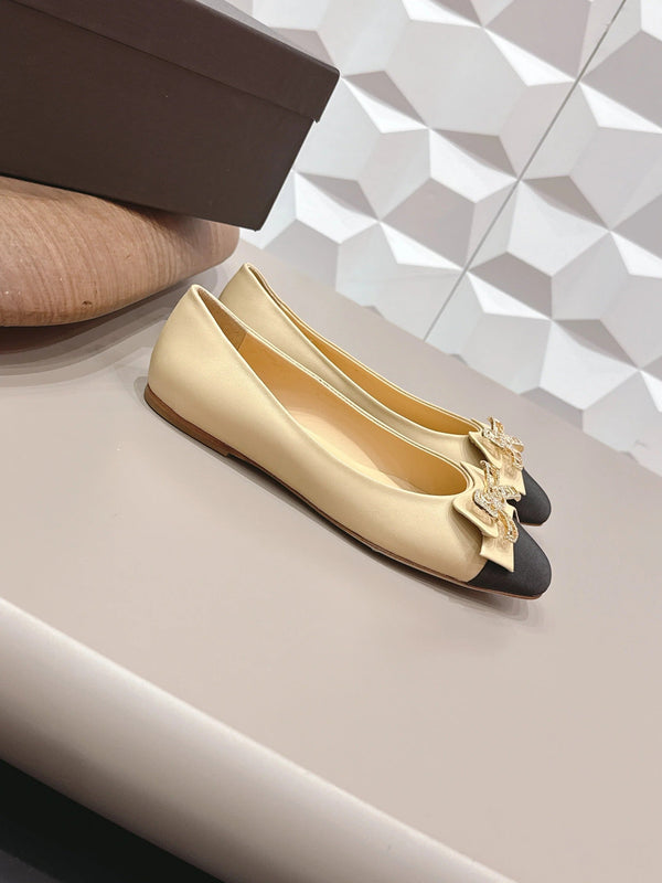 CC 26s Ballerines agneau beige et noir 650292
