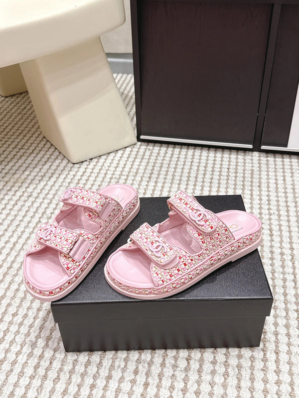 CC 26s Sandals Light Pink Leather Raffia 632393