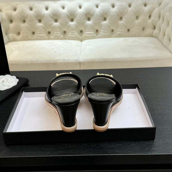 CC 2026 Wedge Sandals 65 Black Lambskin Gold Black Logo 667764