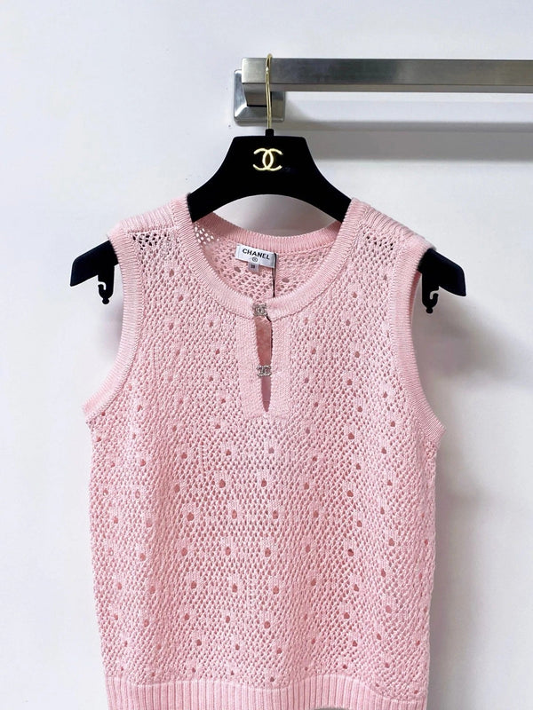 CC 2026 Sleeveless Crochet Knit Vest Logo Buttons 449832
