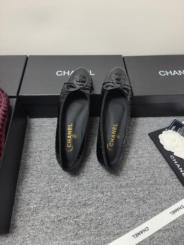 CC 2026 Crocodile Embossed Ballet Flat Glossy Calfskin 855991