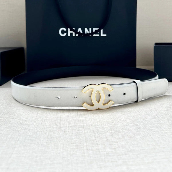 CINTURA CC 30MM IN PELLE DI VITELLO LISCIA BIANCA CON FERRAMENTA IN METALLO