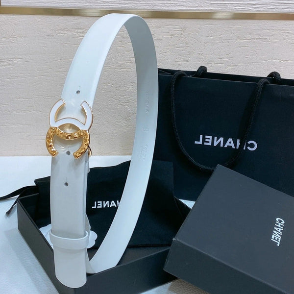 CC BELT 30MM IN WHITE SMOOTH CALFSKIN GOLD MIX WHITE METAL LOGO