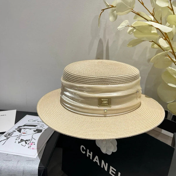MM STRAW HAT IN LIGHT BEIGE WITH RHINESTONE EMBELLISHED