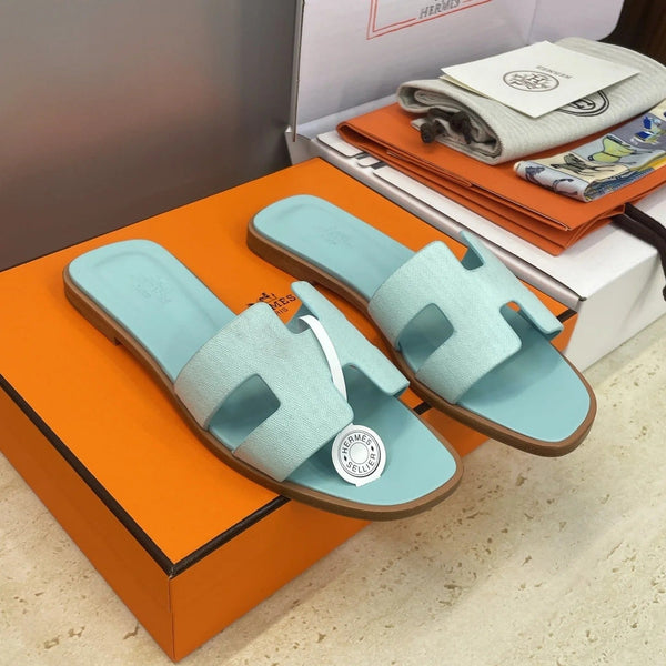 HM 26ss Sandales Oran en Cuir de Veau Bleu Ciel Clair 607233