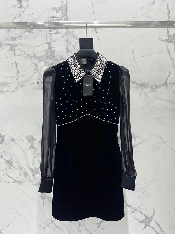 ROBE YSL 25S AVEC DÉTAILS PERLÉS STYLE 61