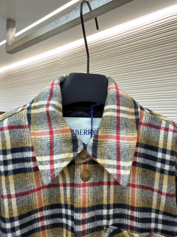BURBERRY 25S KNITTED-COLLAR PLAID COAT 275