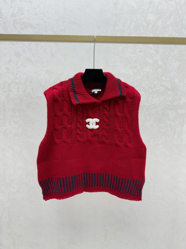CC 26 Gilet en maille collerette rouge et crème en laine 331417
