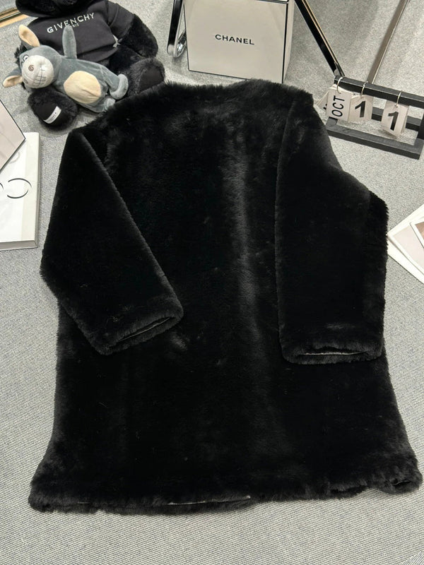 CHANEL 25S SHEEP FUR COAT 505