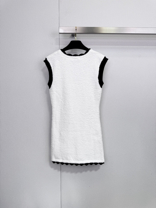 CHANEL ROBE GILET 25S 577