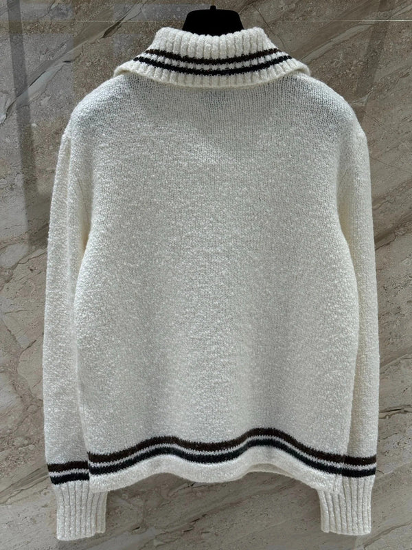 CHANEL T-SHIRT EN CACHEMIRE AVEC DEMI-ZIP 25S 318