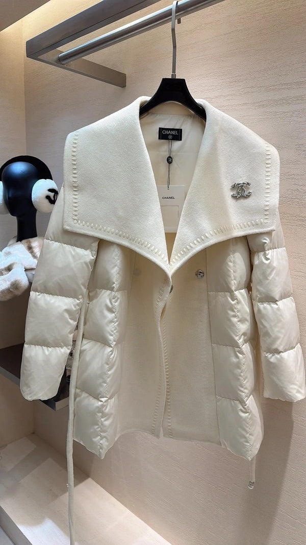 CHANEL 25S Doudoune longue COUPE CLASSIQUE 575