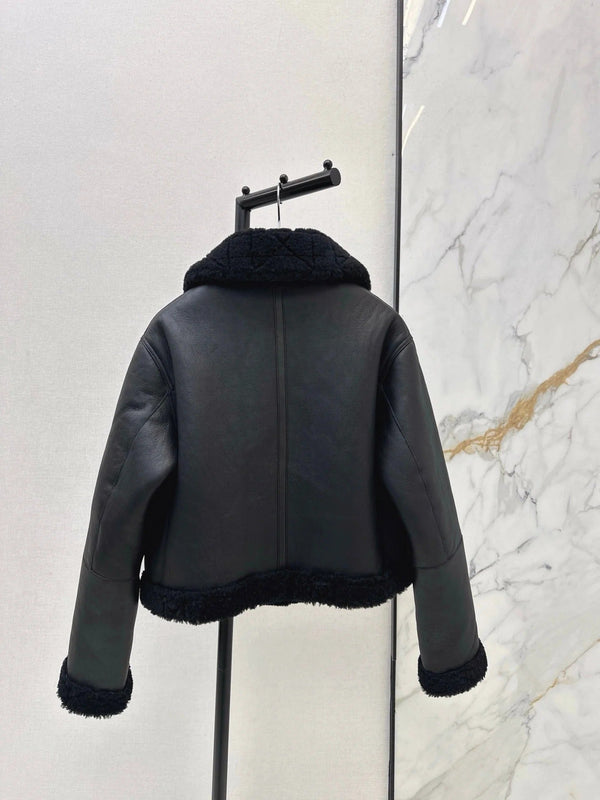DIOR VESTE À COL SHERPA 25S 542