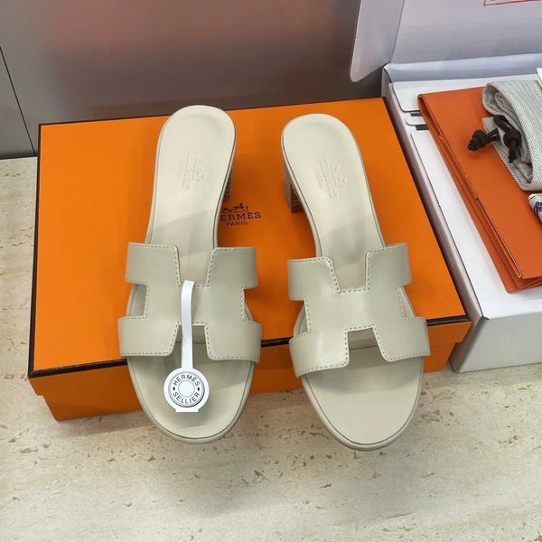 HM 26ss Sandales Oran 45 Cuir de veau beige clair 607226