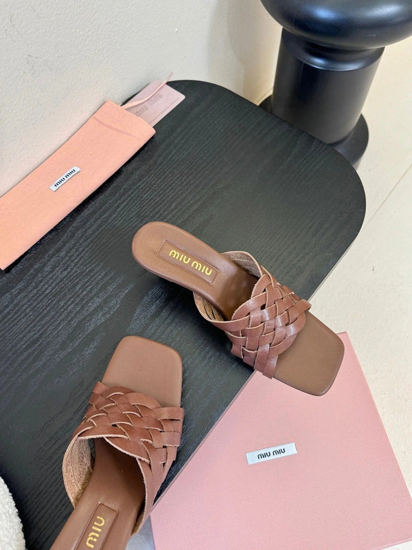 MIU 26ss Flat Sandals 50 Brown Sheepskin 627350