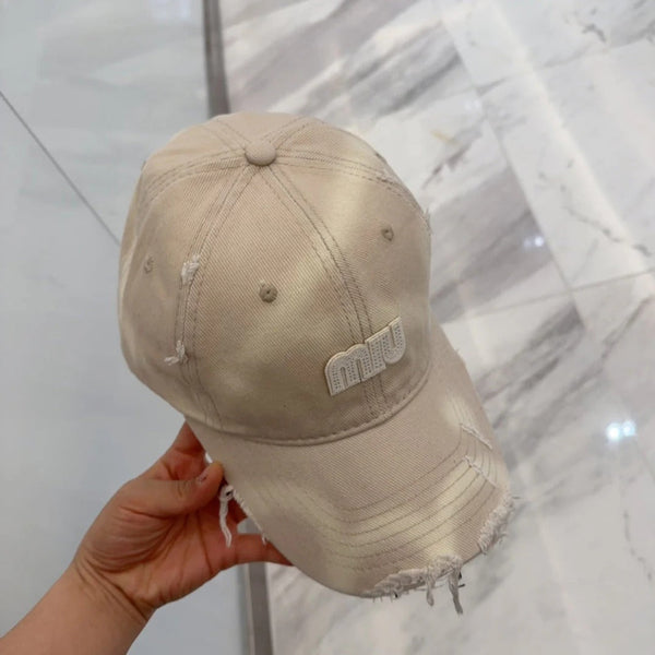 CAPPELLINO DA BASEBALL MM IN TESSUTO BEIGE CHIARO EFFETTO ANTIQUATO, STILE 3