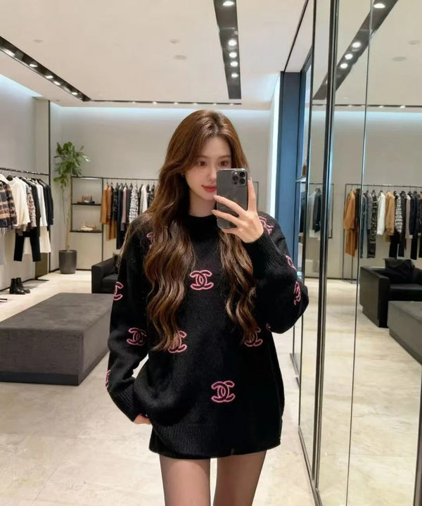 PULL RAS DU COU MANCHES LONGUES CHANEL 25S 527