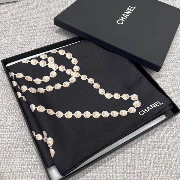 CHANEL 25S SCARF 90 IN SILK 735866