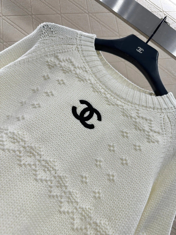 CHANEL 25S EMBROIDERED CROCHET SWEATER 349