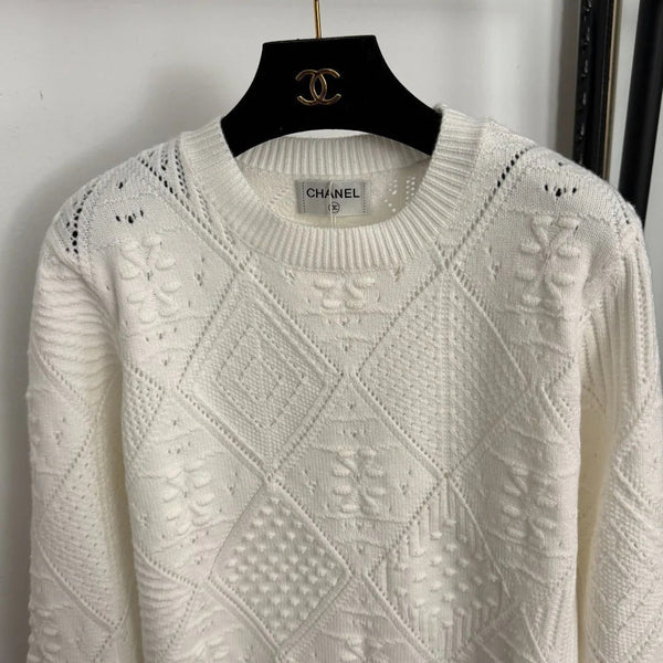 CHANEL PULL 25S 333