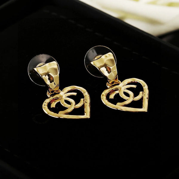 Boucles d'oreilles doubles C dorées en forme de cœur CC