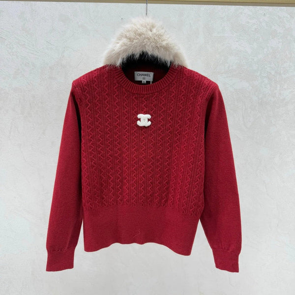 CHANEL PULL AVEC FOULARD 25S 523