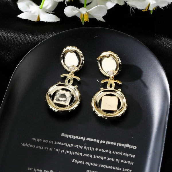 CC Boucle d'oreille perle or et diamant magnifique