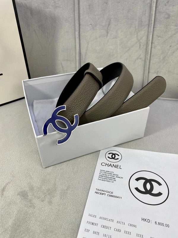 CINTURA CC 30MM IN PELLE DI VITELLO MARRONE MOCA CON LOGO BLU NAVY