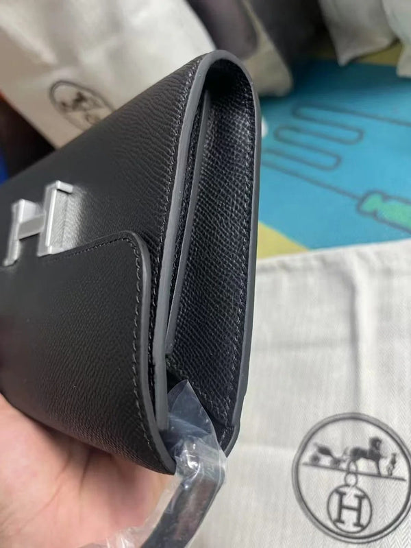 CONSTANCE SHOULDER BAG IN BLACK CALFSKIN