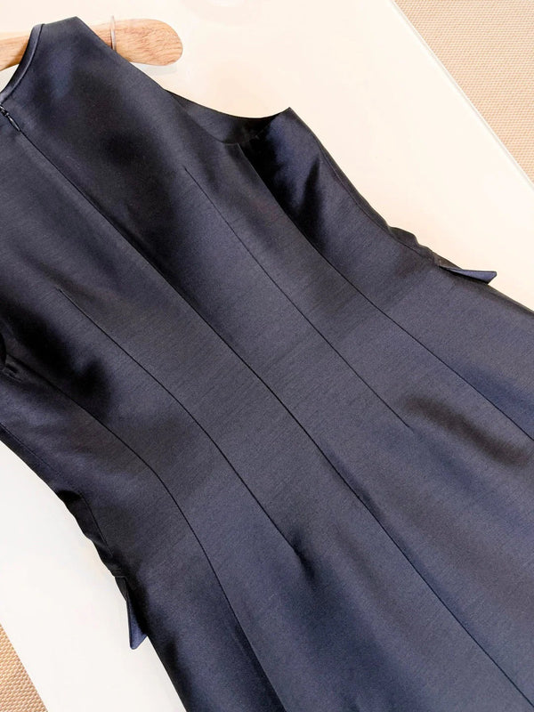 ROBE EN SOIE SANS MANCHES BRODÉE HERMES 25S 318