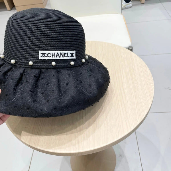 CAPPELLO A TESA LARGA IN PAGLIA NERA 673034