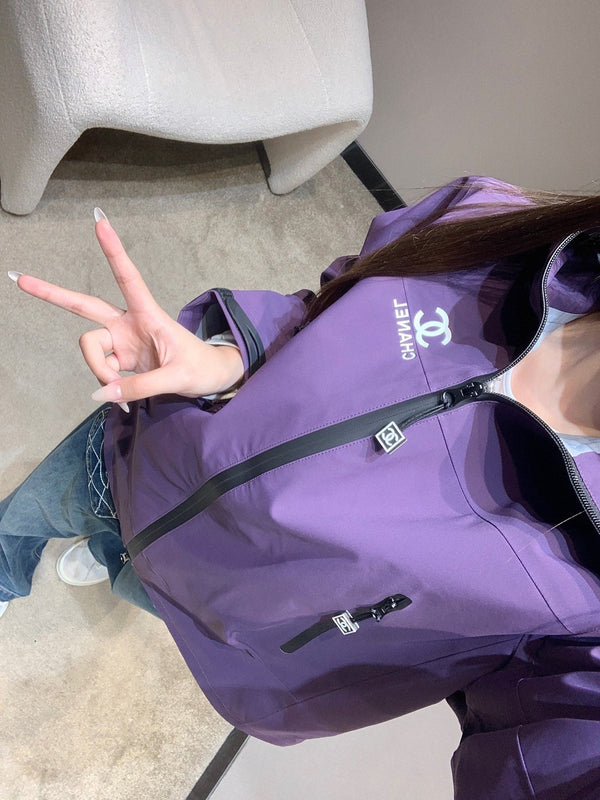 CHANEL 25S VESTE DE SPORT À CAPUCHE 446
